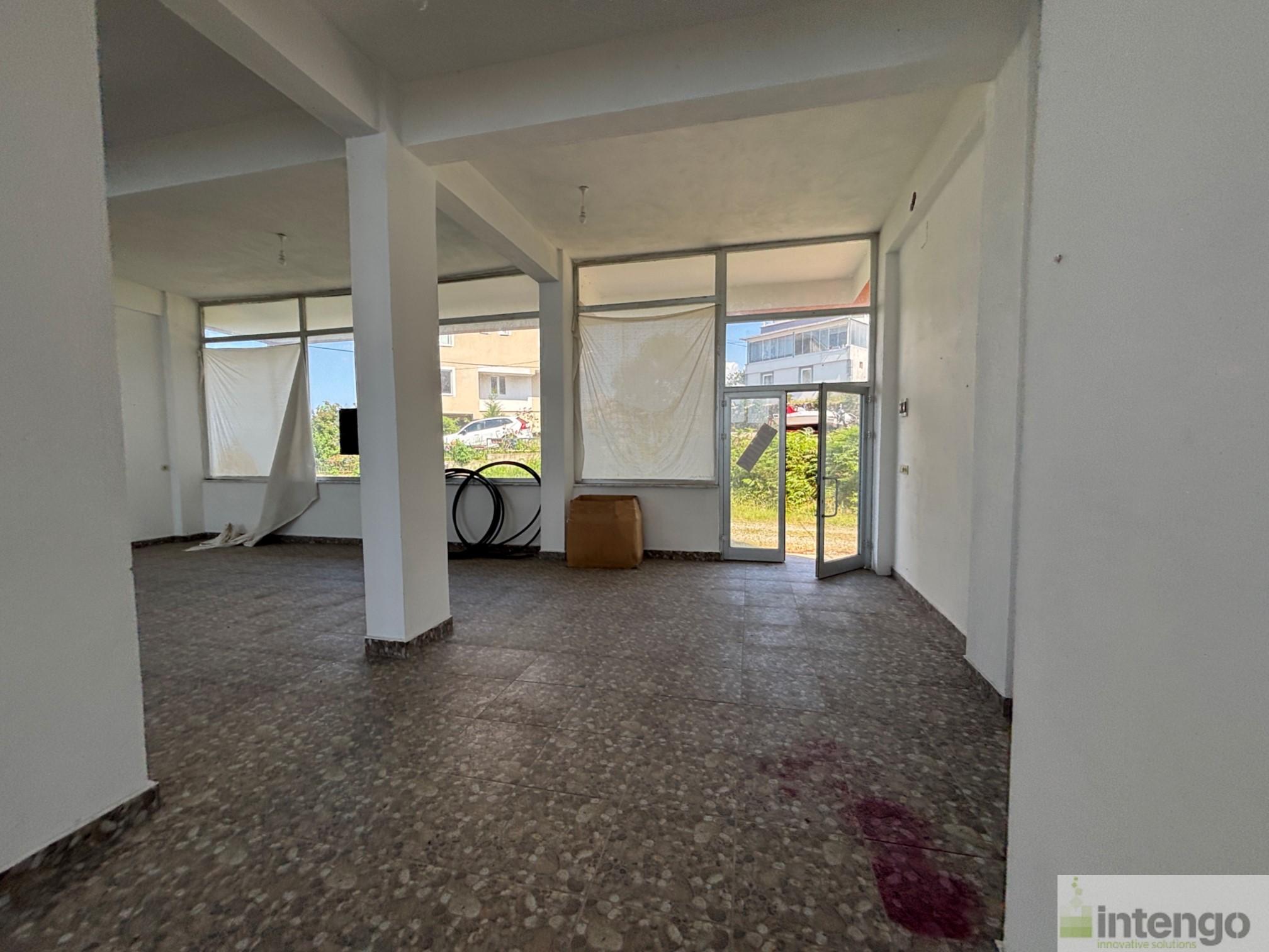 https://refiles.intengo.com/images/real-estate/133/5986/fe2e7222-6a05-4f22-9323-f3a4a37dc385.jpg