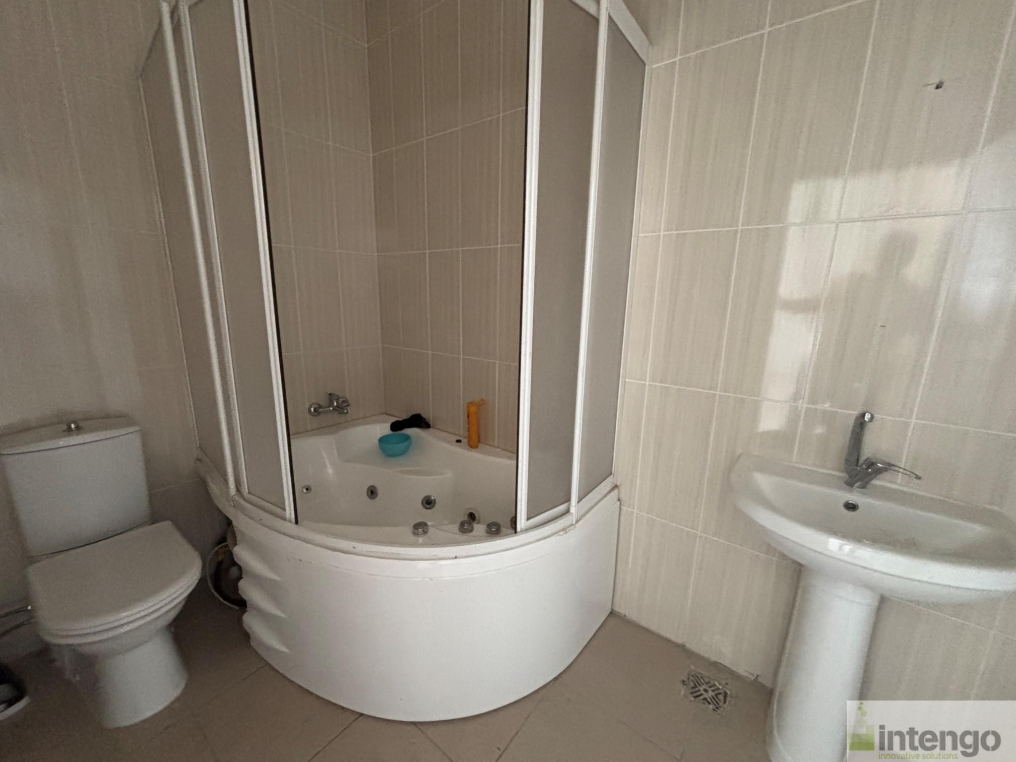 https://refiles.intengo.com/images/real-estate/133/6049/e8083ff5-6a4f-49fb-a2fe-2e57f09188a1.jpg