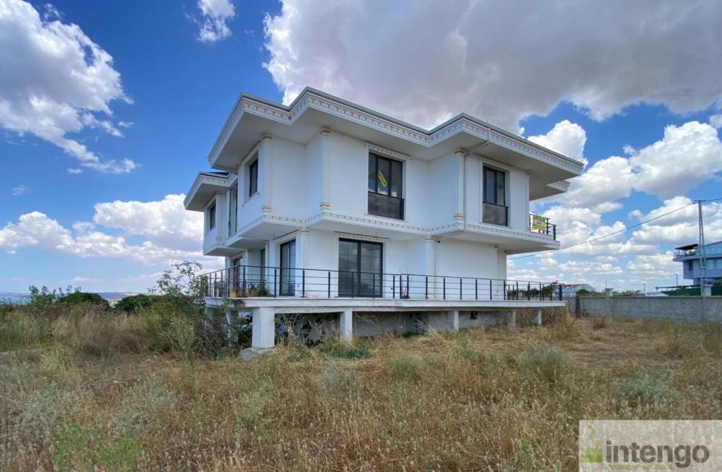 SİLİVRİ SANCAKTEPE MAHALLESİ'NDE SATILIK TRİPLEKS VİLLA (561) — foto 4