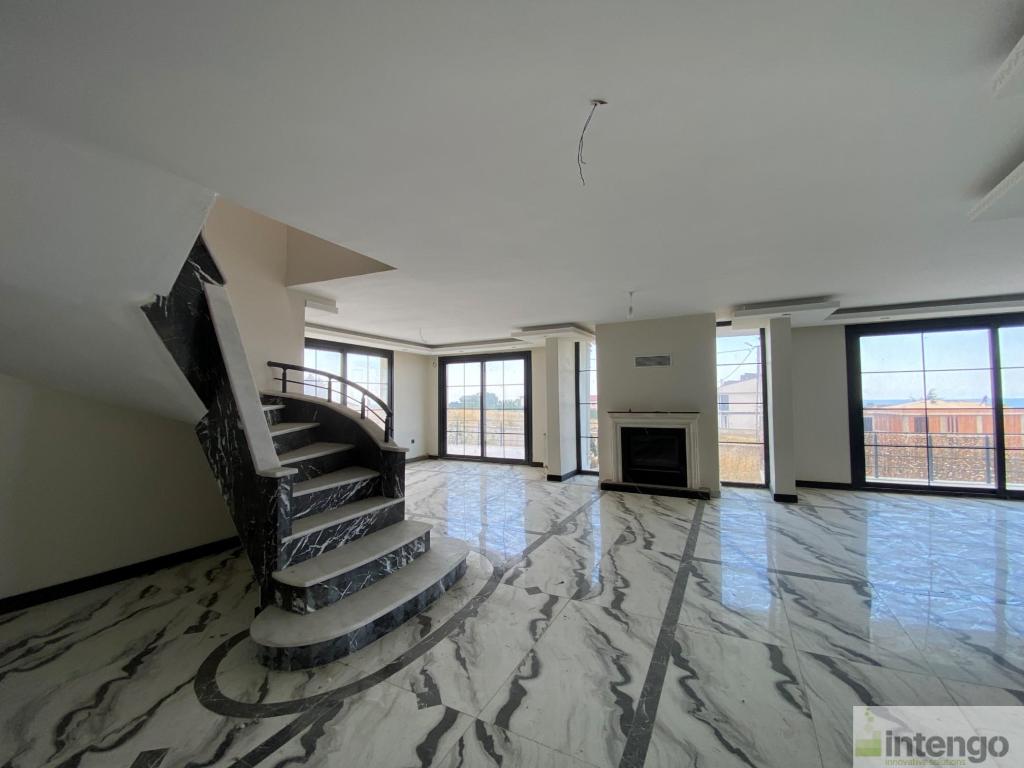 SİLİVRİ SANCAKTEPE MAHALLESİ'NDE SATILIK TRİPLEKS VİLLA (561) — foto 7