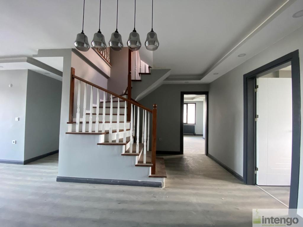 SİLİVRİ SANCAKTEPE MAHALLESİ'NDE SATILIK TRİPLEKS VİLLA (562) — foto 8
