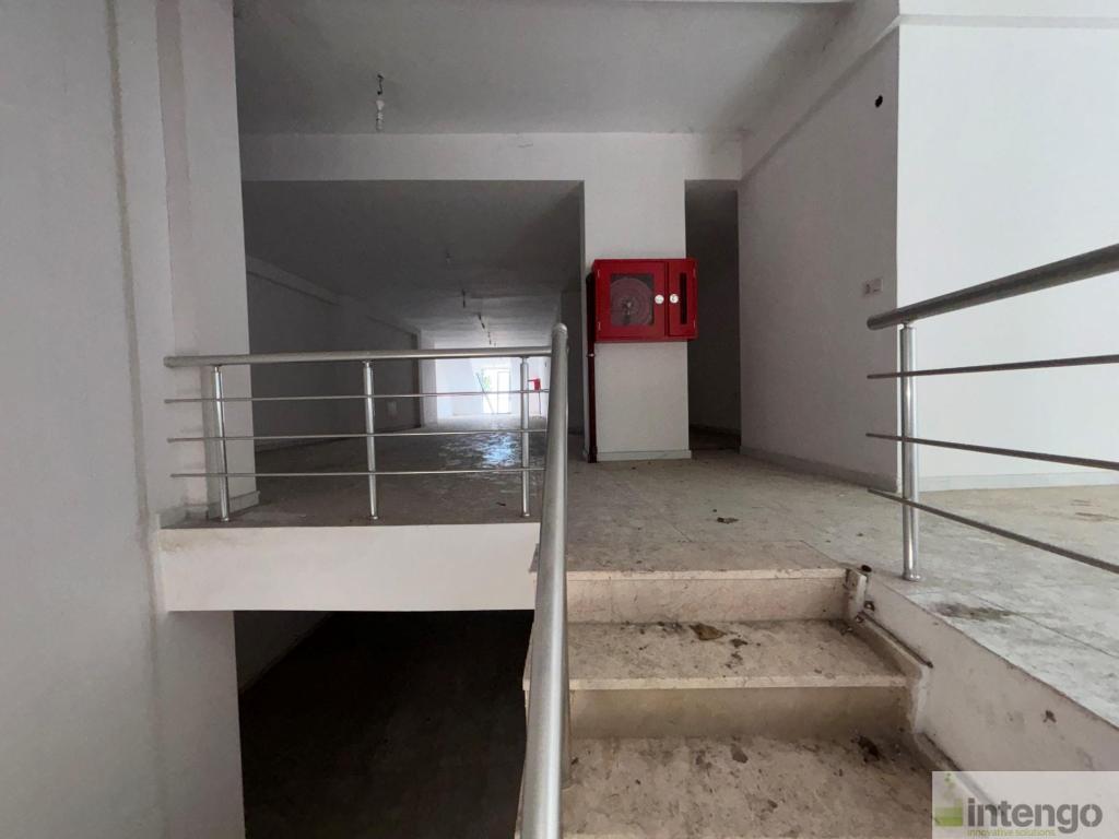İZMİT TURAN GÜNEŞ CADDESİ'NDE SATILIK 6 KATLI İŞ YERİ (456) — foto 25
