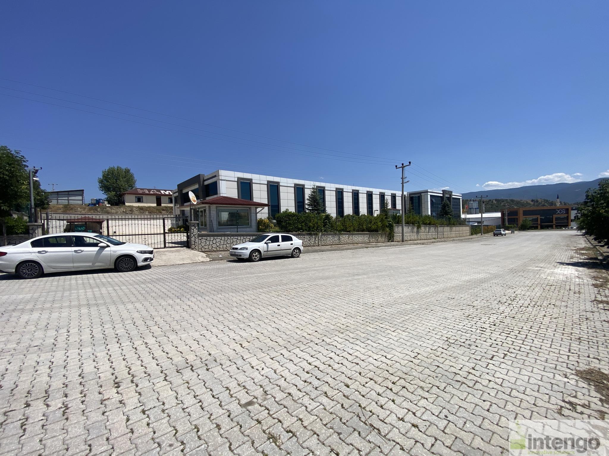 https://refiles.intengo.com/images/real-estate/133/6370/af2ad311-b850-467e-918b-84b888e2ceb1.jpg