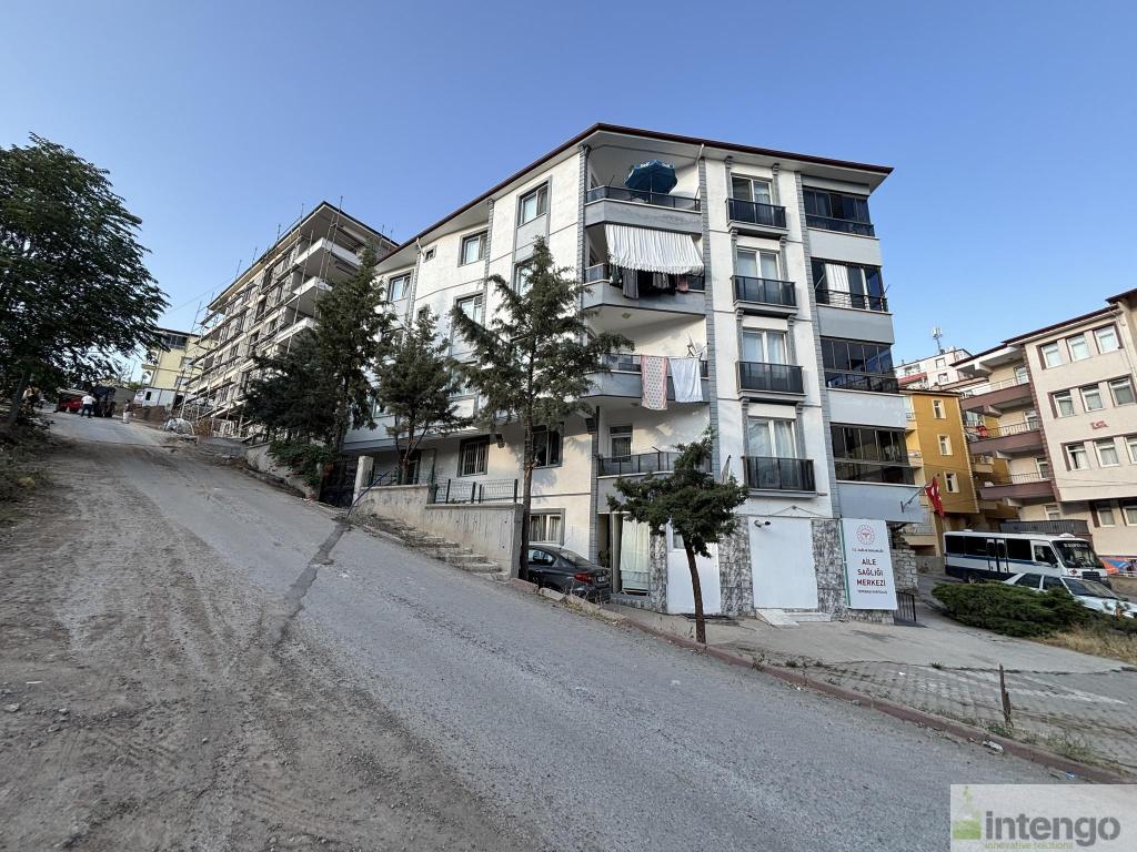 KIRIKKALE MERKEZ GÜRLER MAHALLESİ'NDE SATILIK DEPOLU DÜKKAN (1026)