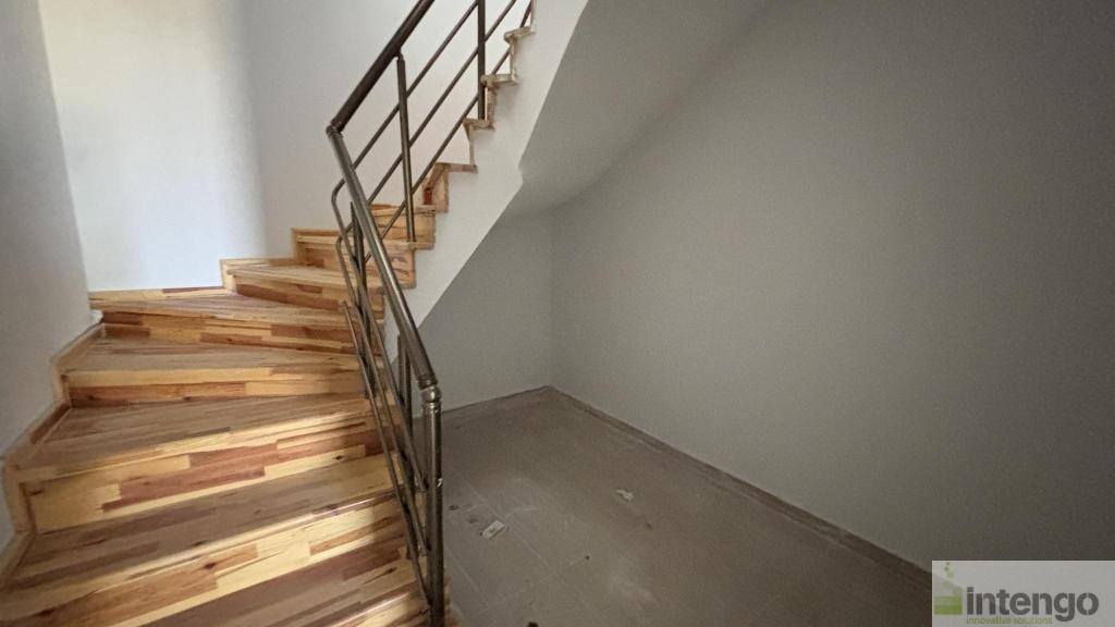 ALİAĞA YALI MAHALLESİ'NDE SATILIK TRİPLEKS VİLLA (577) — foto 20