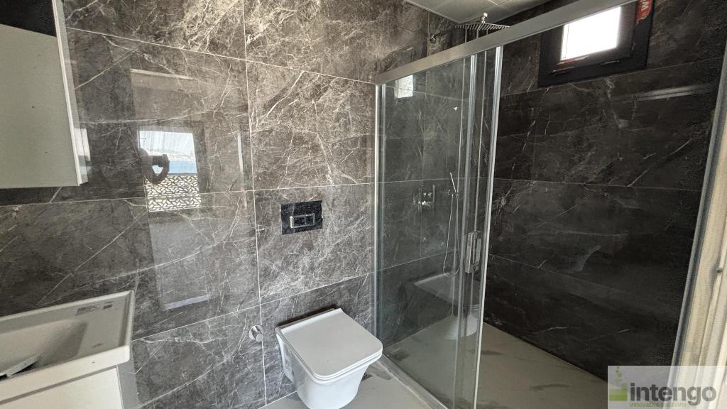 ALİAĞA YALI MAHALLESİ'NDE SATILIK TRİPLEKS VİLLA (577) — foto 13