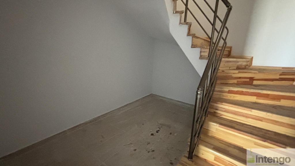 ALİAĞA YALI MAHALLESİ'NDE SATILIK TRİPLEKS VİLLA (578) — foto 21