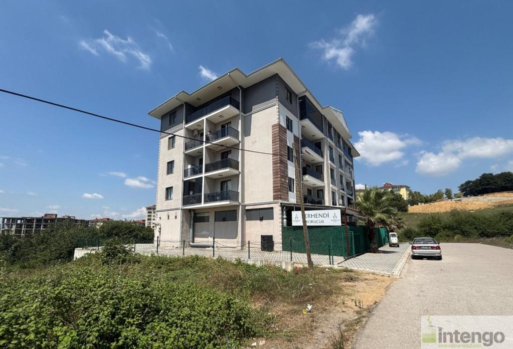 ADAPAZARI KORUCUK MAHALLESİ'NDE SATILIK DÜKKAN (1034)