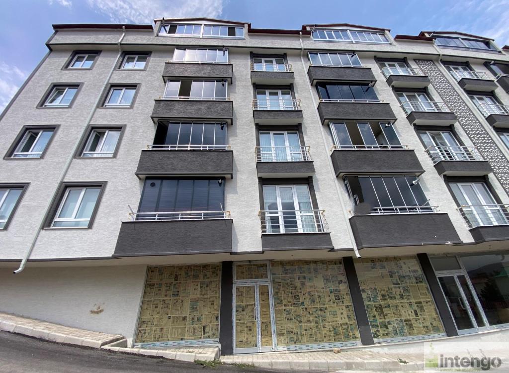 BAYBURT MERKEZ GENÇOSMAN MAHALLESİ'NDE SATILIK DÜKKAN (1088)