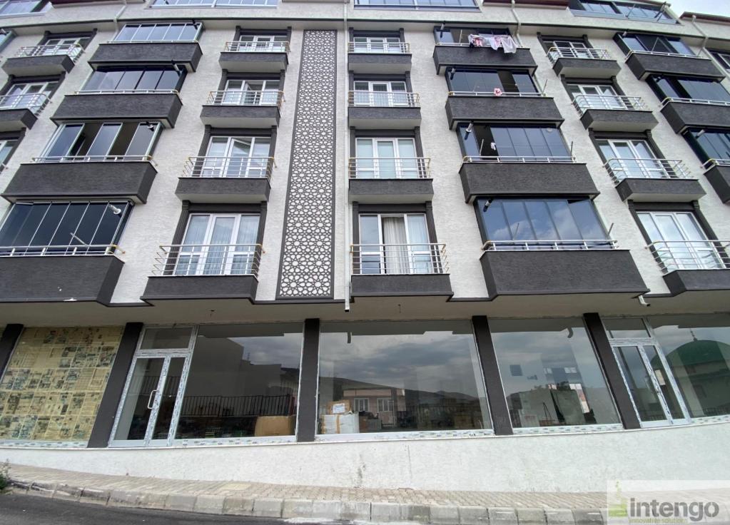 BAYBURT GENÇOSMAN MAHALLESİ'NDE SATILIK DÜKKAN (1091)