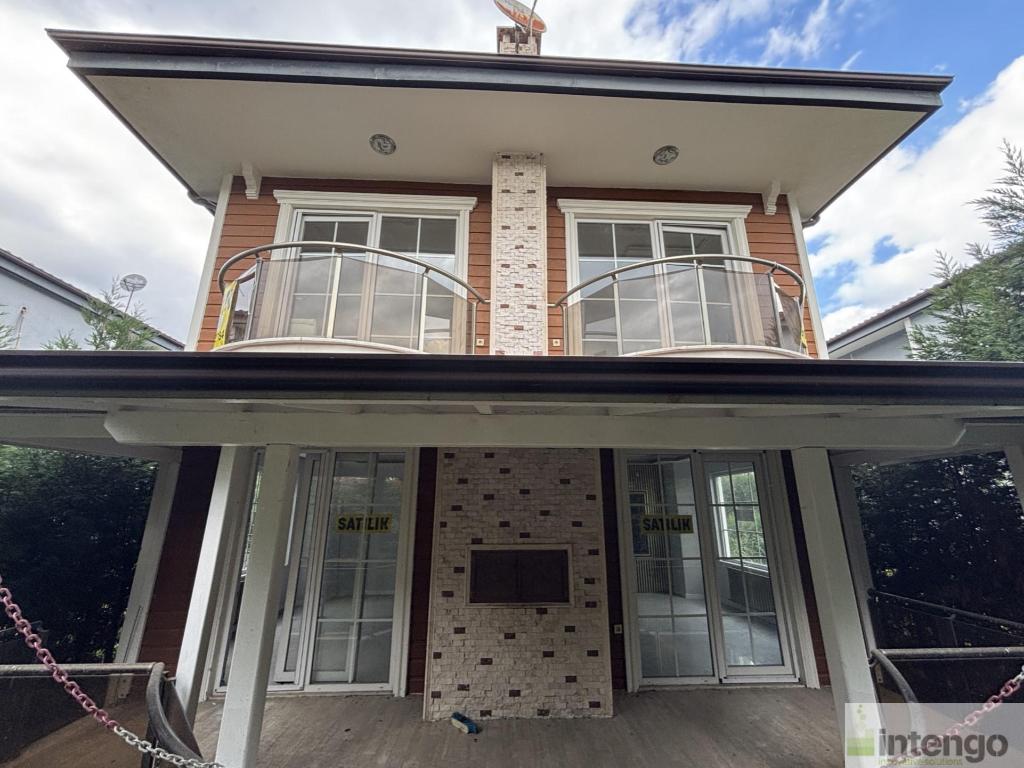 SAPANCA RÜSTEMPAŞA'DA SİTE İÇİ SATILIK DUBLEKS VİLLA (503) — foto 3