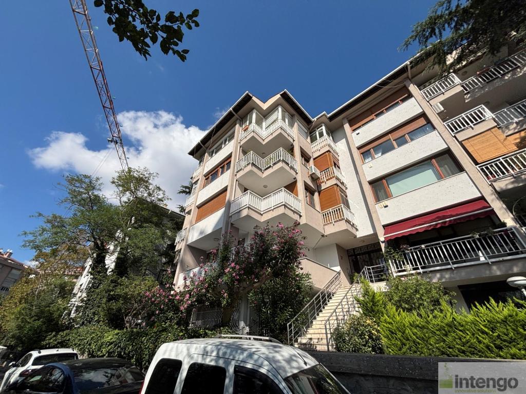 BEŞİKTAŞ ULUS MAHALLESİ'NDE SATILIK DAİRE (653)