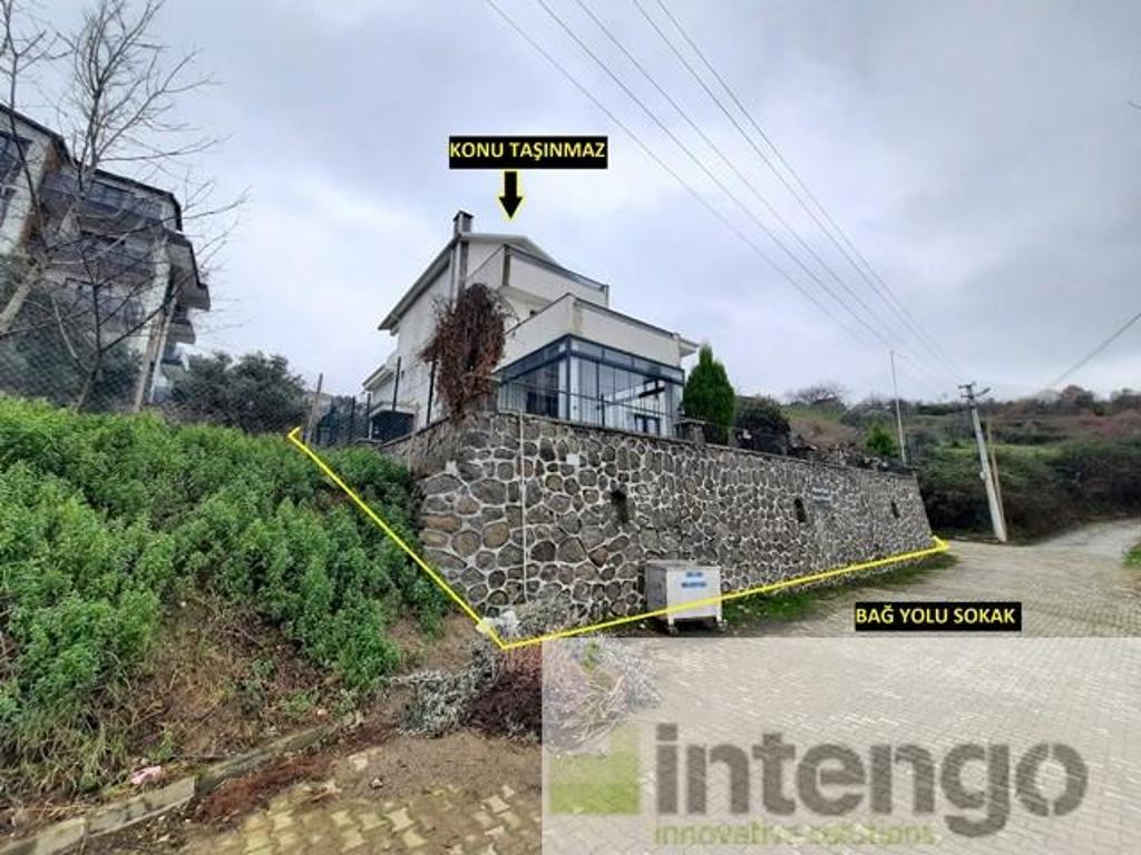 VakıfBank'tan Satılık Müstakil Ev ve Arsası