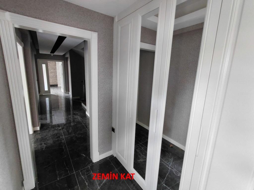 VakıfBank'tan Satılık 3 Katlı Villa