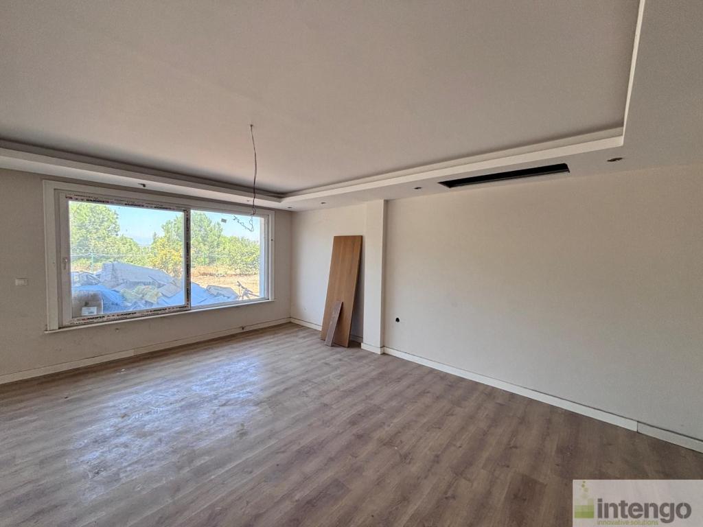 SARIÇAM SUNSET MODERN EVLERİ SİTESİ'NDE SATILIK TRİPLEKS VİLLA (BRG-588) — foto 3