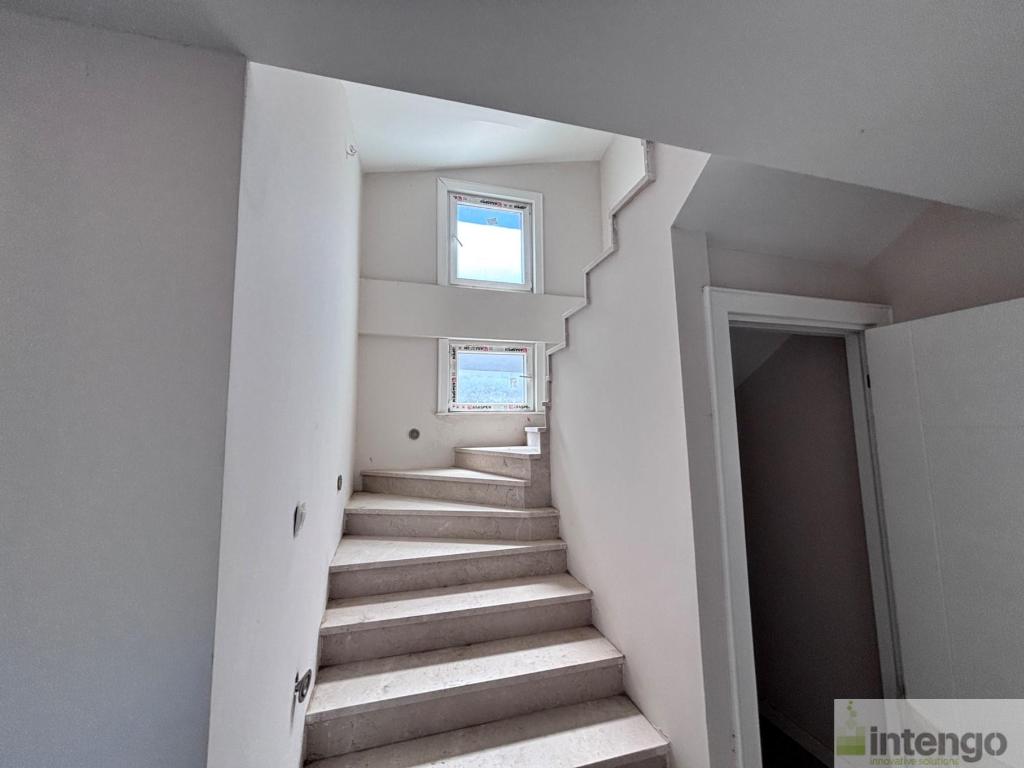SARIÇAM SUNSET MODERN EVLERİ SİTESİ'NDE SATILIK TRİPLEKS VİLLA (BRG-588) — foto 8