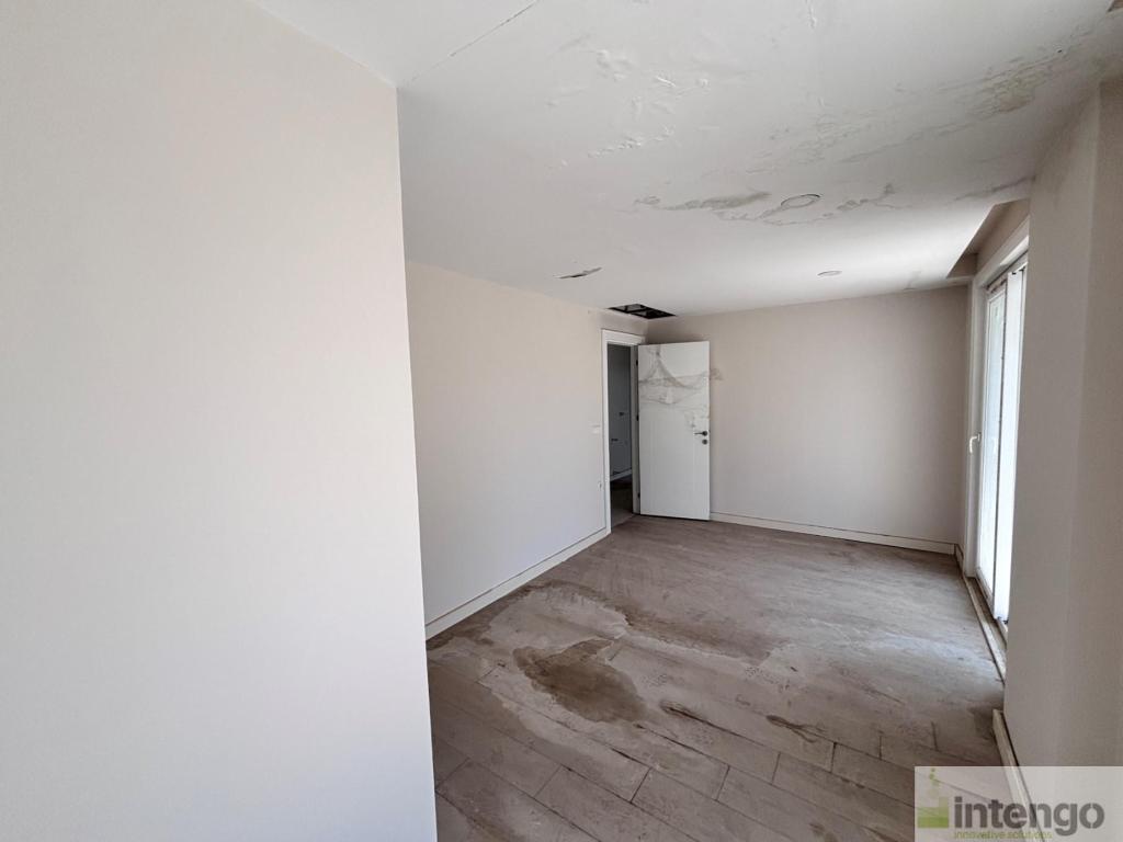 SARIÇAM SUNSET MODERN EVLERİ SİTESİ'NDE SATILIK TRİPLEKS VİLLA (BRG-588) — foto 12