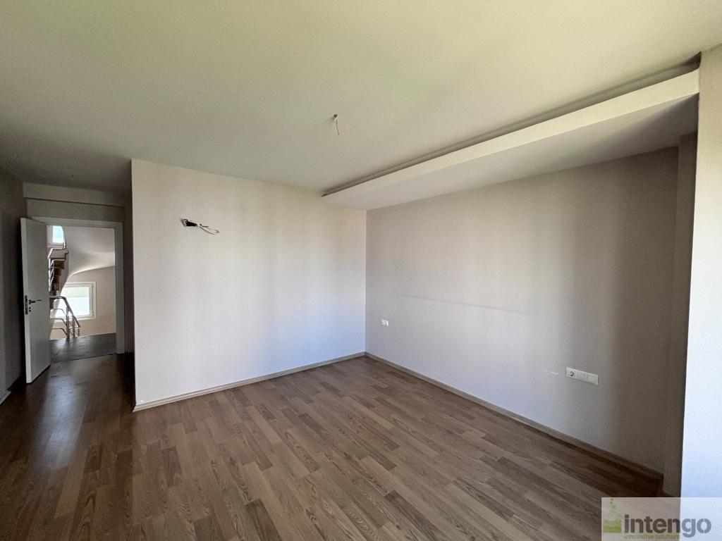 SARIÇAM SUNSET MODERN EVLERİ SİTESİ'NDE SATILIK TRİPLEKS VİLLA (BRG-589) — foto 21