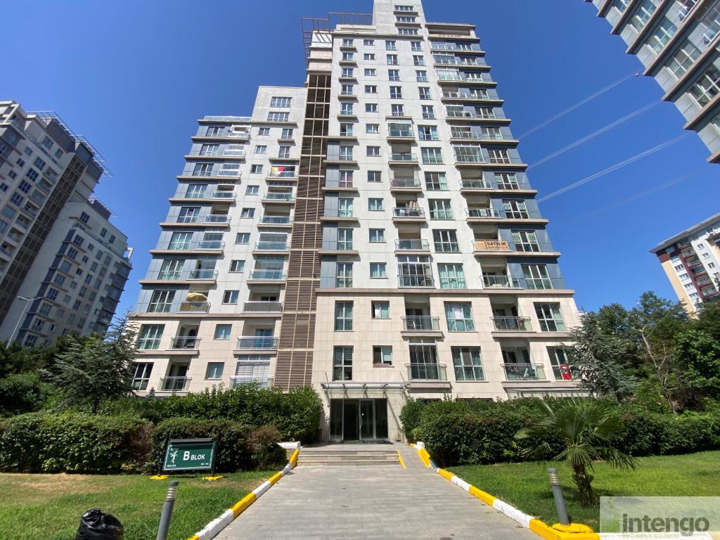 ESENYURT AKKOZA DEFNE BLOKLARI'NDA SATILIK DAİRE (BRG-607)