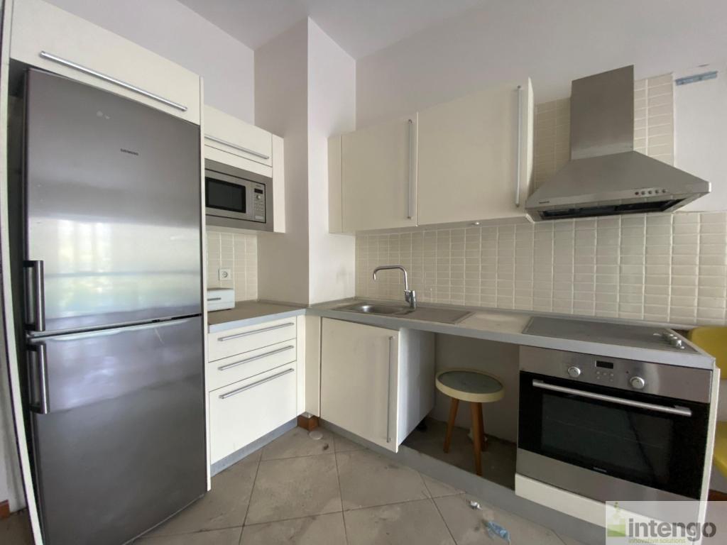 ESENYURT AKKOZA DEFNE BLOKLARI'NDA SATILIK DAİRE (BRG-607) — foto 10