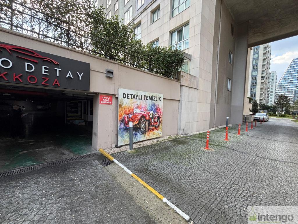 ESENYURT AKKOZA SİTESİ'NDE SATILIK DÜKKAN (BRG-627)