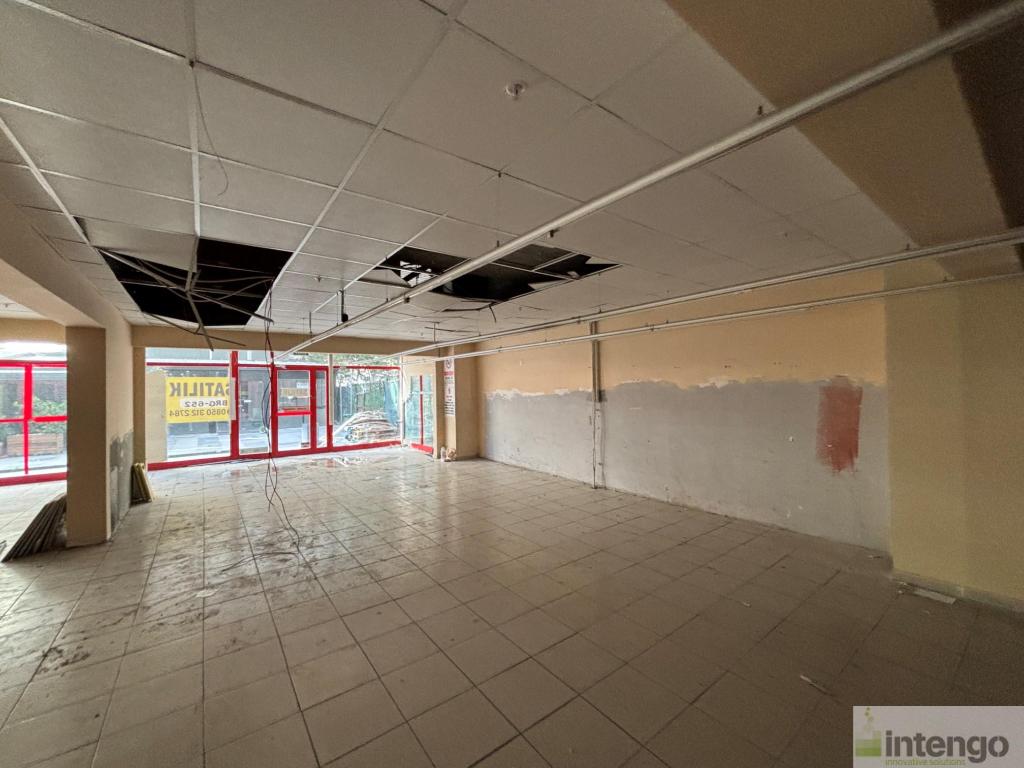 ESENYURT AKKOZA SİTESİ'NDE SATILIK ASMA KATLI DÜKKAN (BRG-652)