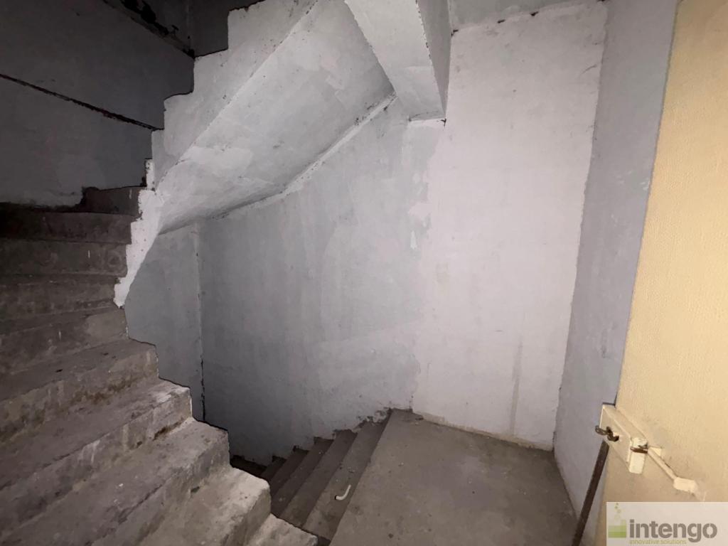 ESENYURT AKKOZA SİTESİ'NDE SATILIK ASMA KATLI DÜKKAN (BRG-652)