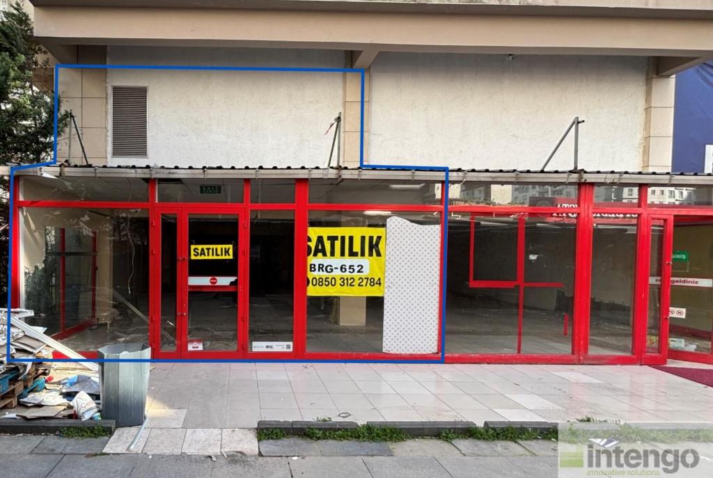ESENYURT AKKOZA SİTESİ'NDE SATILIK ASMA KATLI DÜKKAN (BRG-652)