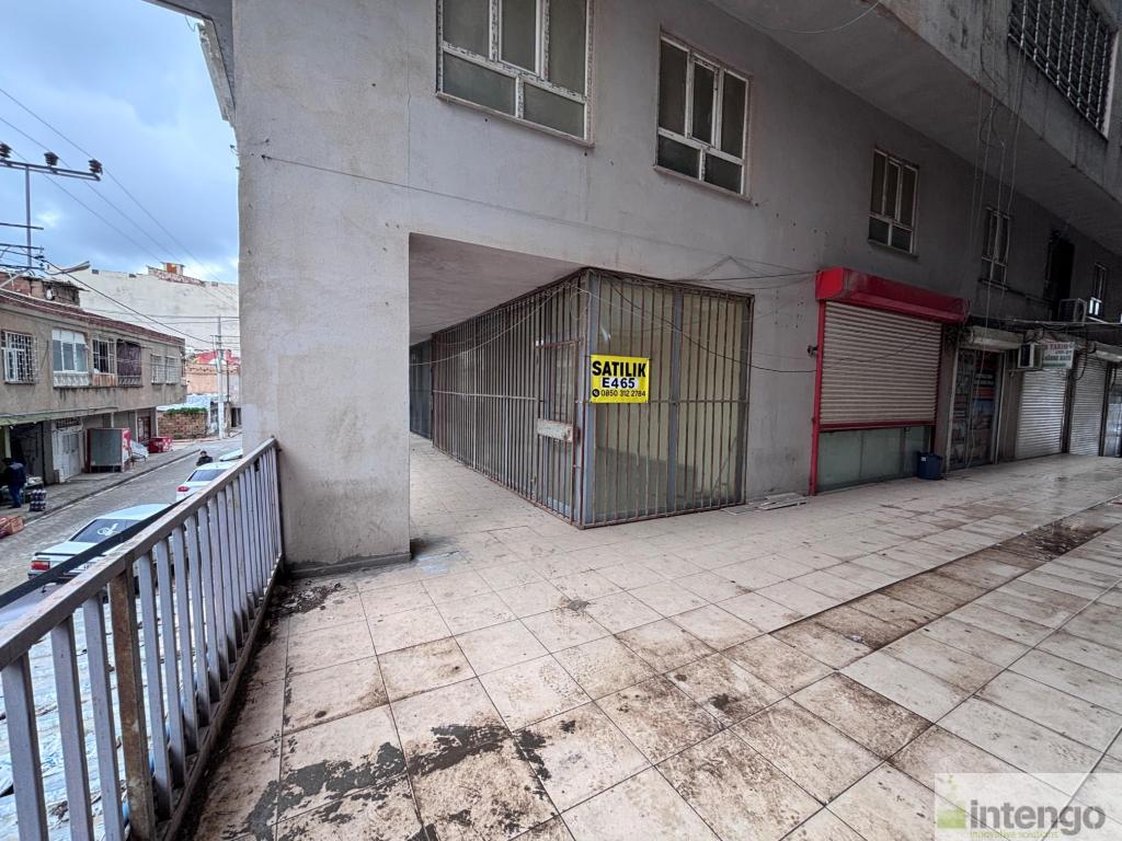 KIZILTEPE İPEK MAHALLESİ'NDE SATILIK ASMA KATLI DÜKKAN (E-465)