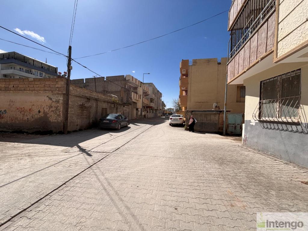 SURUÇ SARAYALTI MAHALLESİ'NDE SATILIK DAİRE (E-605)