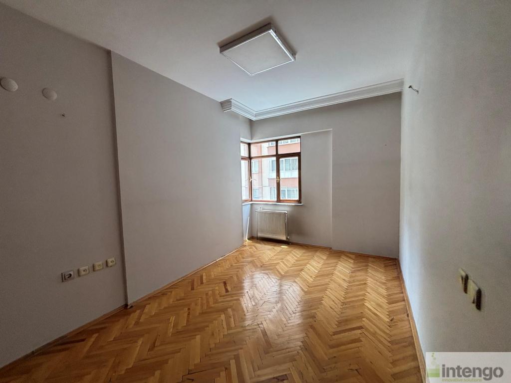 MELİKGAZİ ALPASLAN MAHALLESİ'NDE SATILIK DAİRE (E-611)