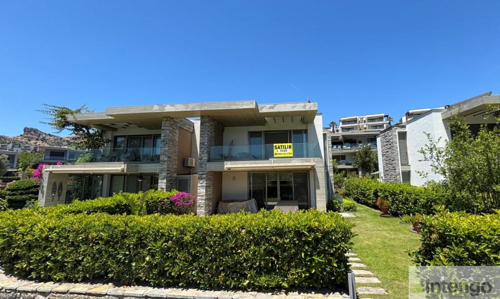 BODRUM SEBA FARİLYA'DA TRİPLEKS VİLLA VE ARSA PAYI (L-3520-21)