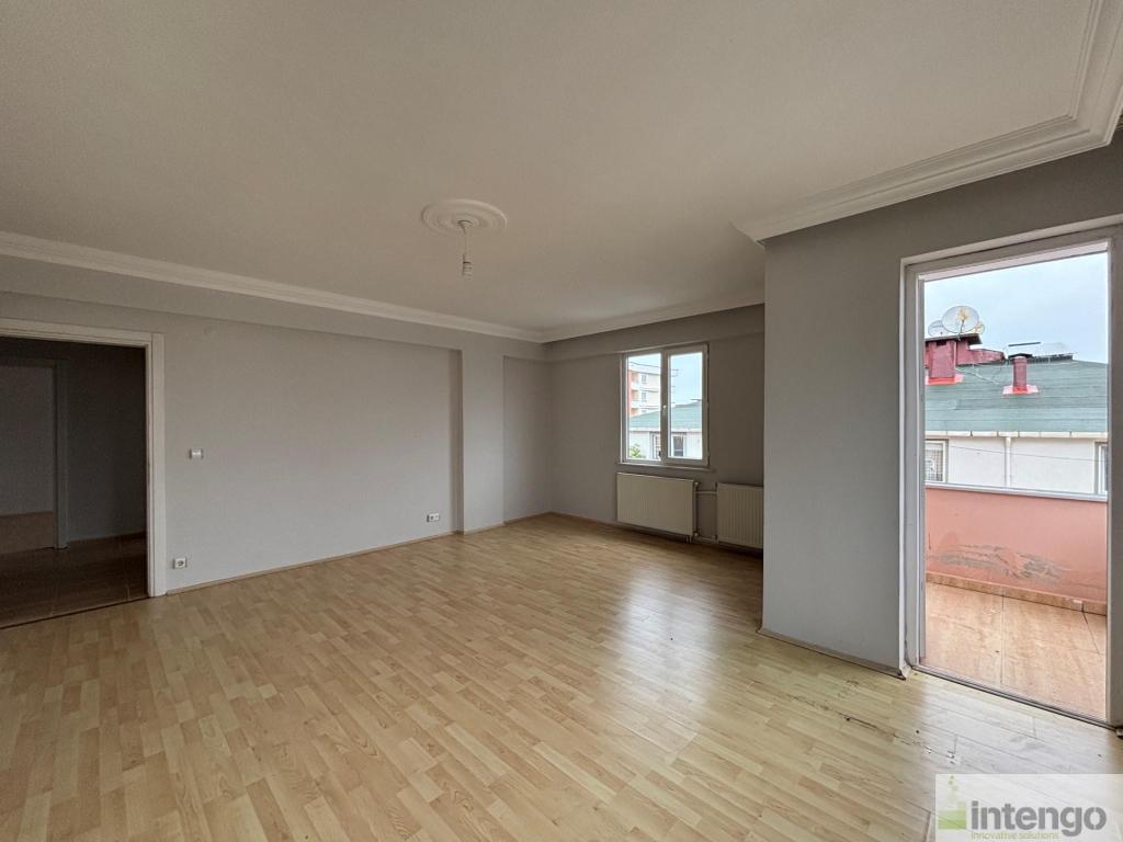 ESPİYE MERKEZ MAHALLESİ'NDE SATILIK DAİRE (AB-1196)