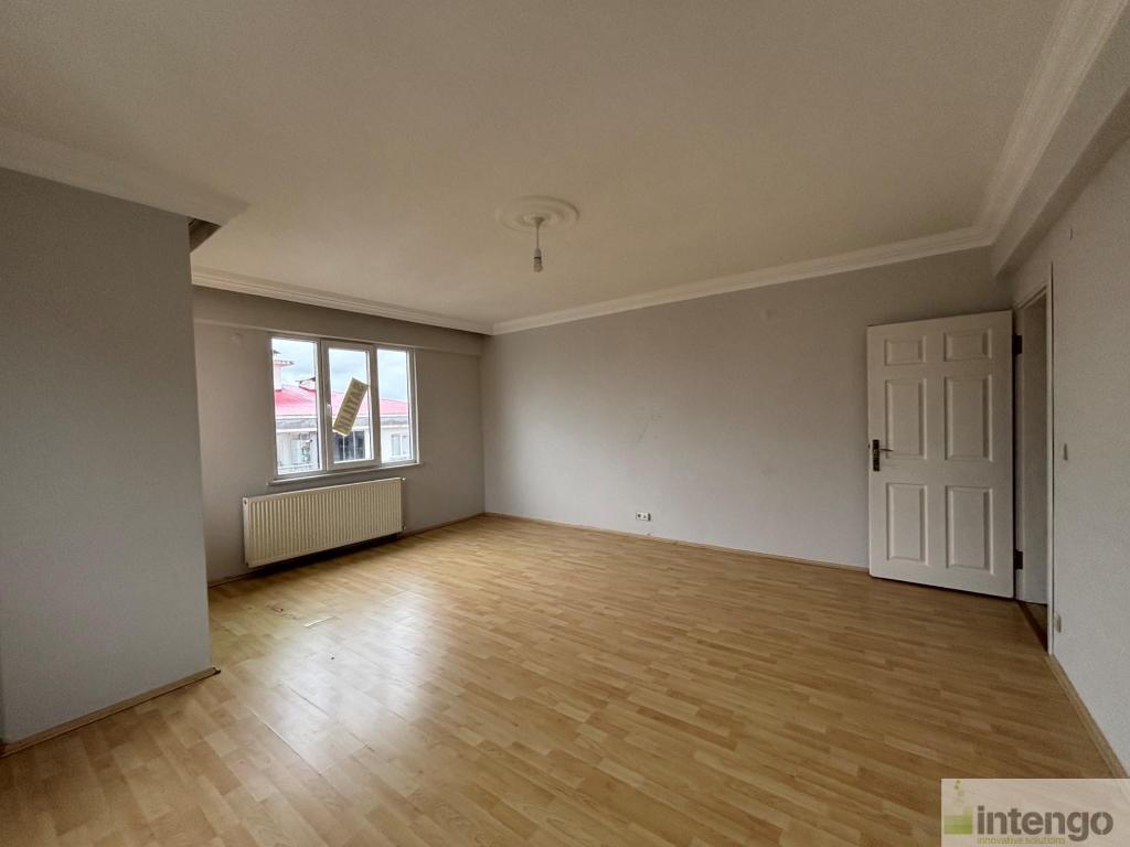 ESPİYE MERKEZ MAHALLESİ'NDE SATILIK DAİRE (AB-1196)