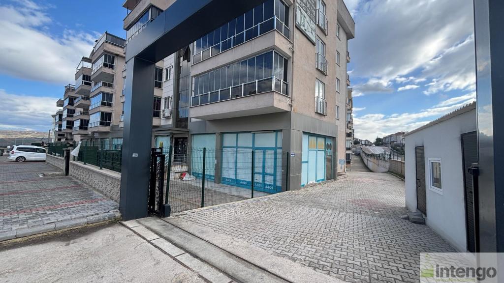 İNEGÖL HAMZABEY CADDESİ'NDE SATILIK DÜKKAN (AB-1208)