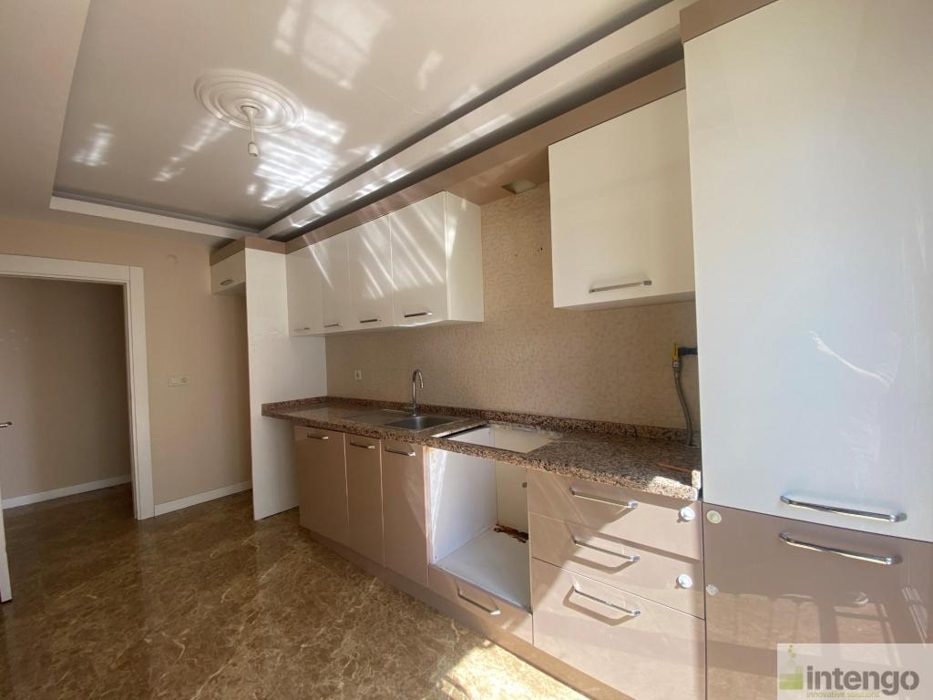 BEYLİKDÜZÜ ZÜLAL KONAKLARI'NDA SATILIK DAİRE (AB-1214)