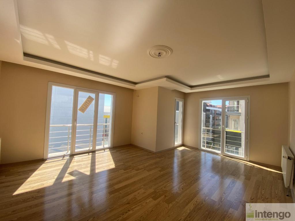 BEYLİKDÜZÜ ZÜLAL KONAKLARI'NDA SATILIK DAİRE (AB-1214)