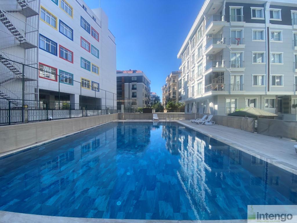 BEYLİKDÜZÜ ZÜLAL KONAKLARI'NDA SATILIK DAİRE (AB-1214)