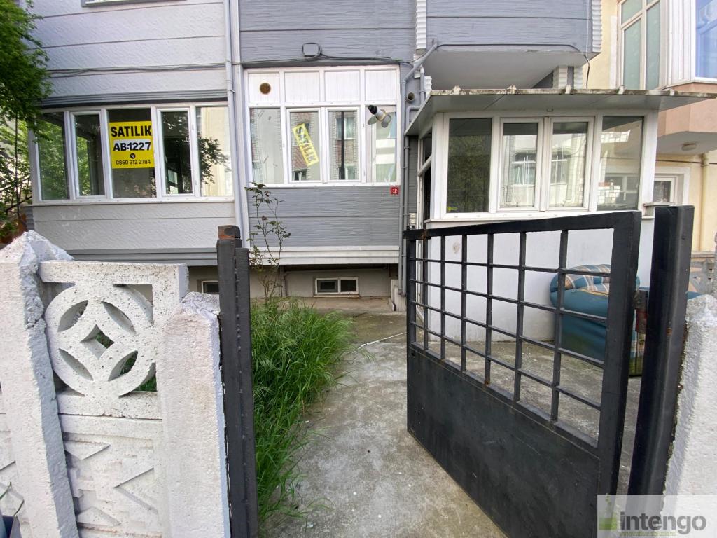 LÜLEBURGAZ YILDIZ MAHALLESİ'NDE SATILIK DAİRE (AB-1227)