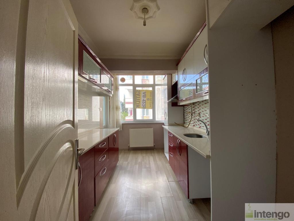 LÜLEBURGAZ YILDIZ MAHALLESİ'NDE SATILIK DAİRE (AB-1228)
