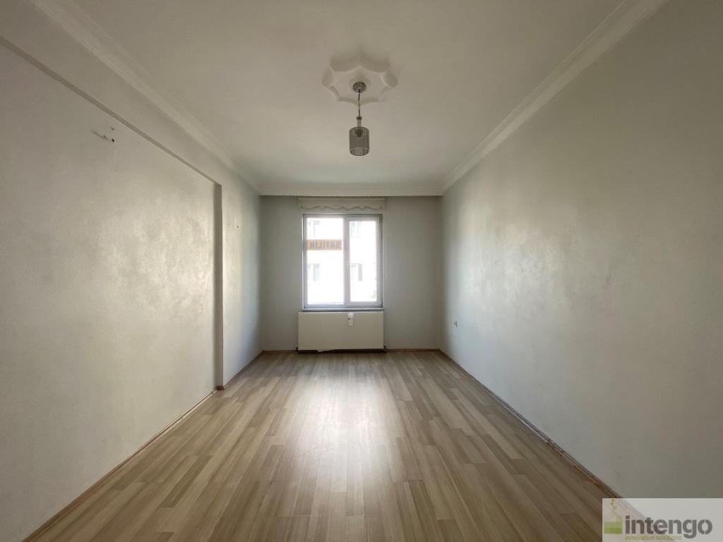 LÜLEBURGAZ YILDIZ MAHALLESİ'NDE SATILIK DAİRE (AB-1228)