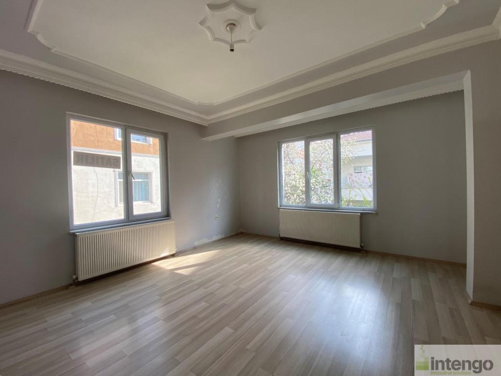 LÜLEBURGAZ YILDIZ MAHALLESİ'NDE SATILIK DAİRE (AB-1228)