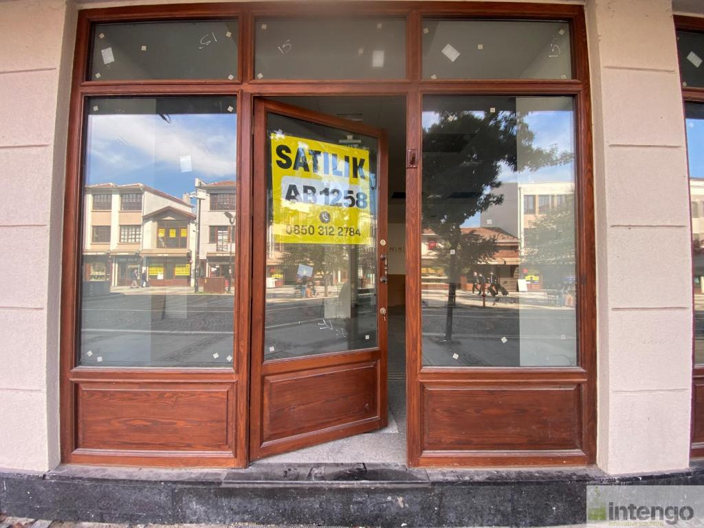 EDİRNE MERKEZ SARAÇLAR CADDESİ'NDE SATILIK DÜKKAN (AB-1258)