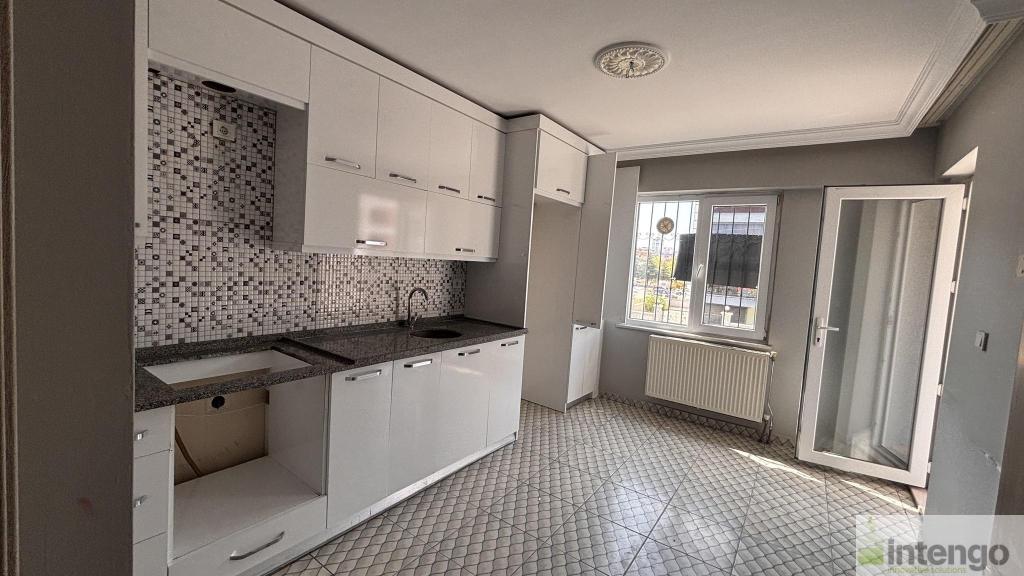 UŞAK MERKEZ FEVZİ ÇAKMAK MAHALLESİ'NDE SATILIK DAİRE (AB-1292) — foto 10