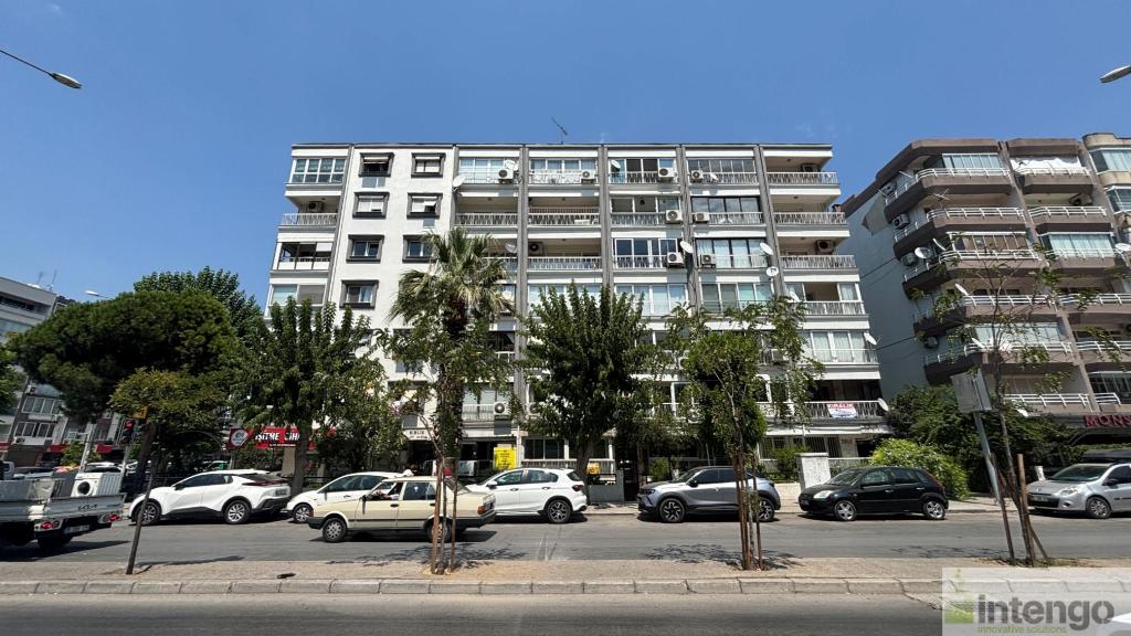 KARŞIYAKA BAHARİYE MAHALLESİ'NDE SATILIK DAİRE (AB-1295)
