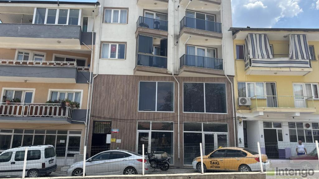 ACIPAYAM KANAL CADDESİ'NDE SATILIK 3 KATLI DÜKKAN (AB-1298) — foto 3