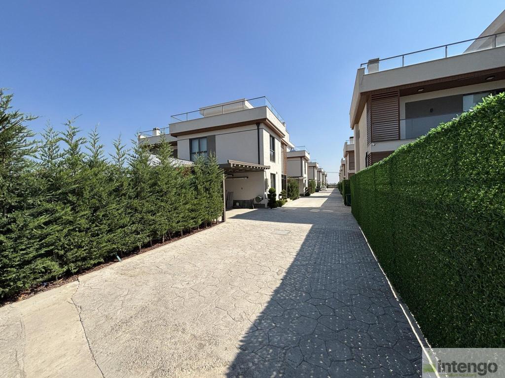 SERDİVAN SARRAF GOLD SİTESİ'NDE SATILIK HAVUZLU VİLLA (AB-1306) — foto 8