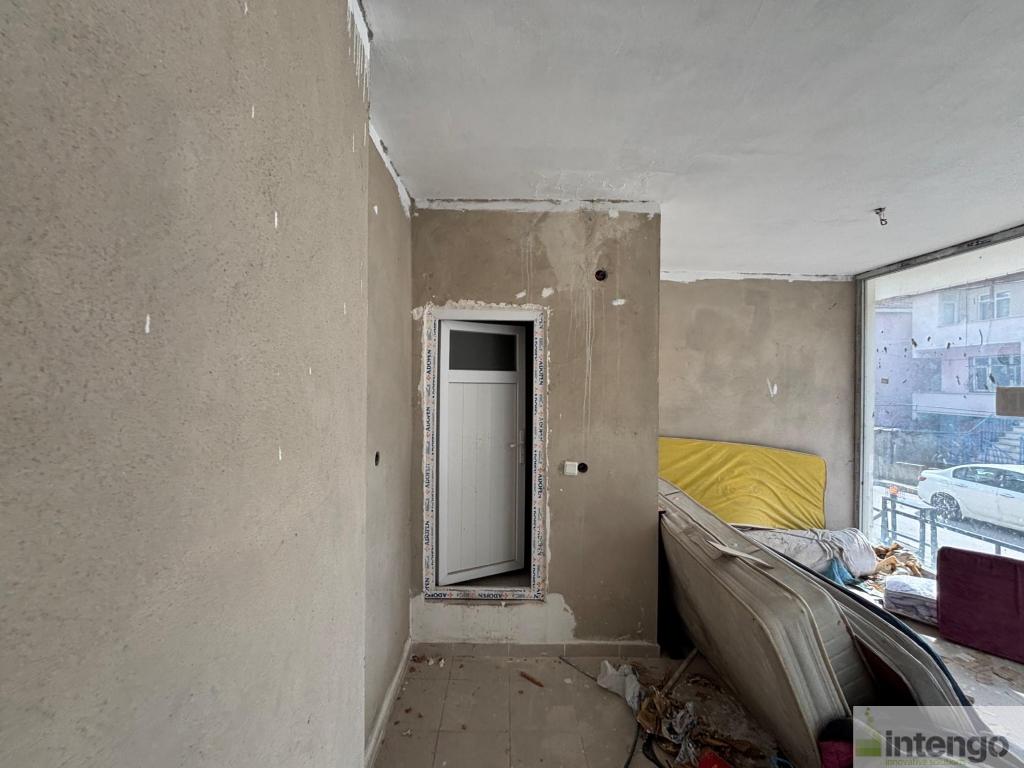 PENDİK HÜRRİYET CADDESİ'NDE SATILIK DÜKKAN (100878080)