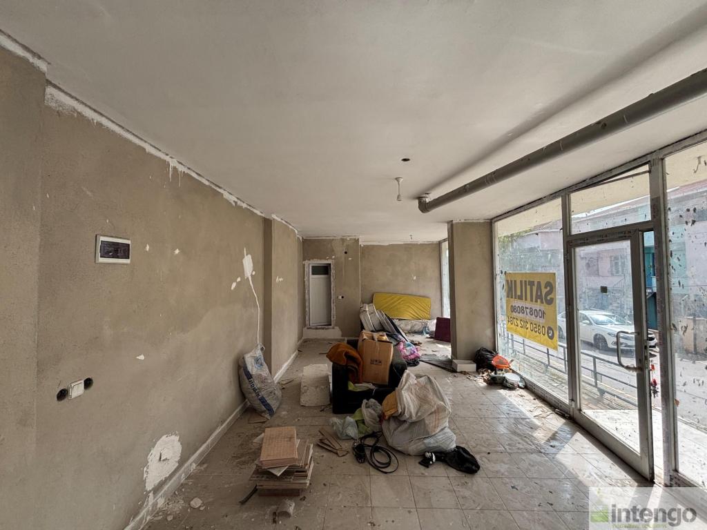 PENDİK HÜRRİYET CADDESİ'NDE SATILIK DÜKKAN (100878080)