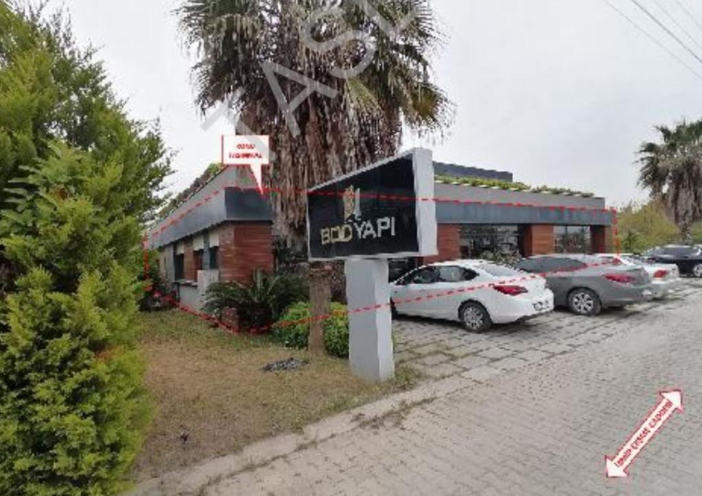 URLA'DA CADDE ÜZERİ GENİŞ DÜKKAN (101544243)